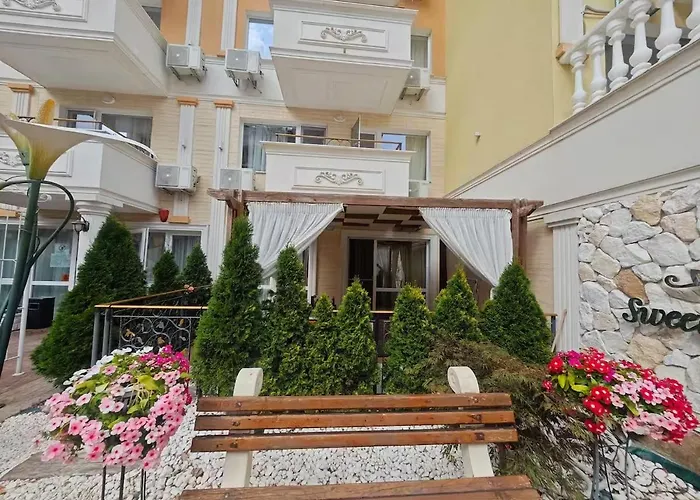 Gazde/Camere de închiriat луксозно студио сладък дом в