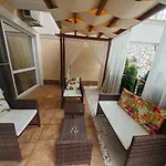 луксозно студио сладък дом в Quarto em Acomodações Particulares *